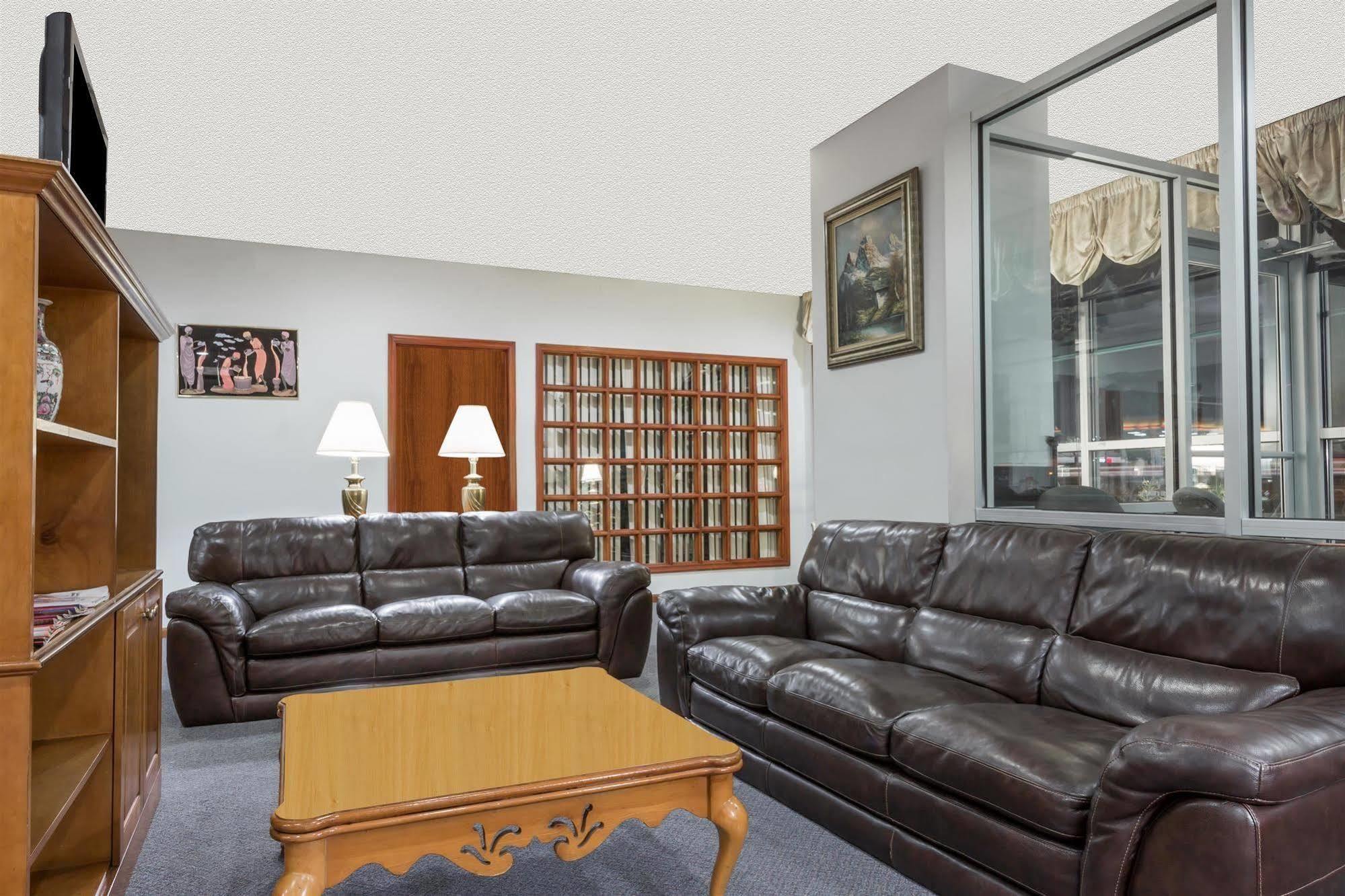 Ramada Ltd 2* Greenwich